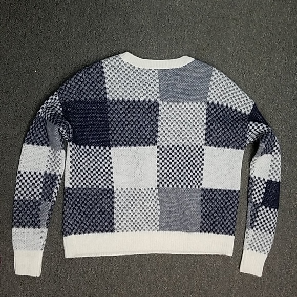 Abercrombie Sweater - Picture 6 of 8